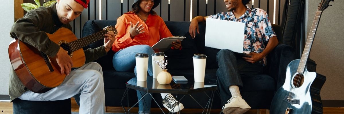 Şehir Türküleri ve Anadolu’nun Hikayeleri: Yerel Ezgilerde Yaşam